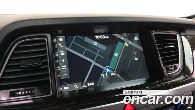 2018 Genesis G80 3.3 GDI AWD Sold VIN KMHGM41DDJU279660 – photo 13 2018 Genesis G80 3.3 GDI AWD Sold VIN KMHGM41DDJU279660 – photo 13