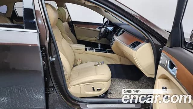 2019 Genesis G80 3.3 GDI AWD Sold VIN KMHGM41DDKU303690 – interior seats 2019 Genesis G80 3.3 GDI AWD Sold VIN KMHGM41DDKU303690 – interior seats