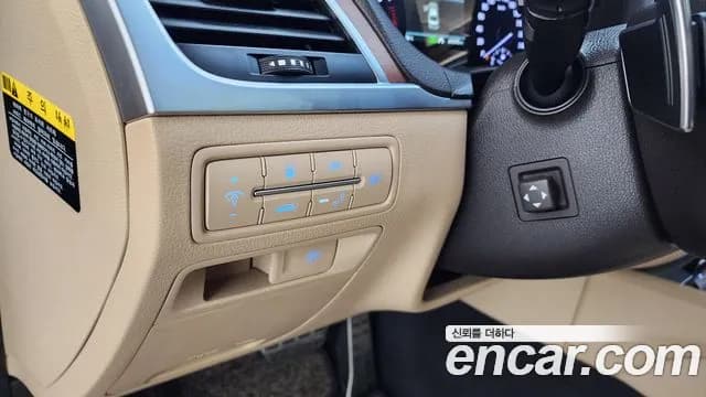 2019 Genesis G80 3.3 GDI AWD Sold VIN KMHGM41DDKU303690 – photo 15 2019 Genesis G80 3.3 GDI AWD Sold VIN KMHGM41DDKU303690 – photo 15