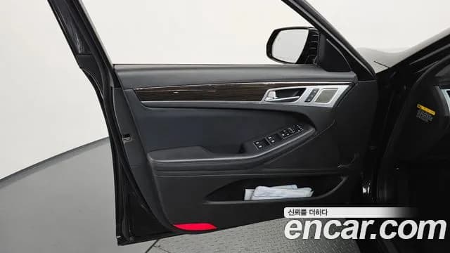 2019 Genesis G80 3.3 GDI AWD Sold VIN KMHGM41DDKU324357 – photo 35 2019 Genesis G80 3.3 GDI AWD Sold VIN KMHGM41DDKU324357 – photo 35