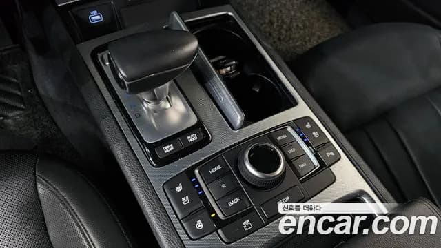 2019 Genesis G80 3.3 GDI AWD Sold VIN KMHGM41DDKU335578 – exterior detail 2019 Genesis G80 3.3 GDI AWD Sold VIN KMHGM41DDKU335578 – exterior detail