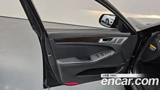 2019 Genesis G80 3.3 GDI AWD Sold VIN KMHGM41DDKU335578 – photo 37 2019 Genesis G80 3.3 GDI AWD Sold VIN KMHGM41DDKU335578 – photo 37
