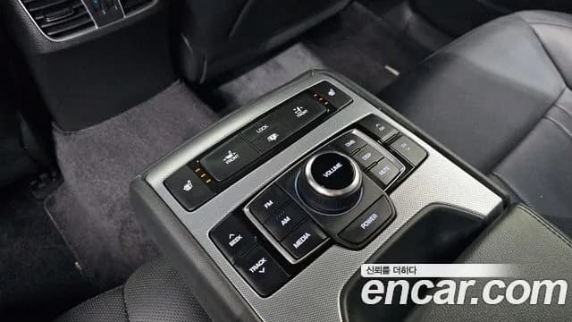 2020 Genesis G80 3.3 GDI AWD Sold VIN KMHGM41DDLU340784 – photo 34 2020 Genesis G80 3.3 GDI AWD Sold VIN KMHGM41DDLU340784 – photo 34