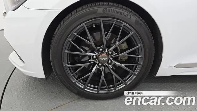 2018 Genesis G80 3.3 GDI Sold VIN KMHGN41DBJU270826 – rear exterior 2018 Genesis G80 3.3 GDI Sold VIN KMHGN41DBJU270826 – rear exterior