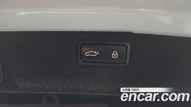 2018 Genesis G80 3.3 GDI Sold VIN KMHGN41DBJU270826 – photo 18 2018 Genesis G80 3.3 GDI Sold VIN KMHGN41DBJU270826 – photo 18
