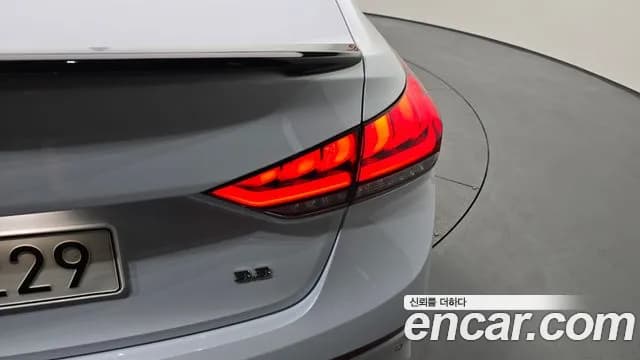 2018 Genesis G80 3.3 GDI Sold VIN KMHGN41DBJU270826 – photo 36 2018 Genesis G80 3.3 GDI Sold VIN KMHGN41DBJU270826 – photo 36