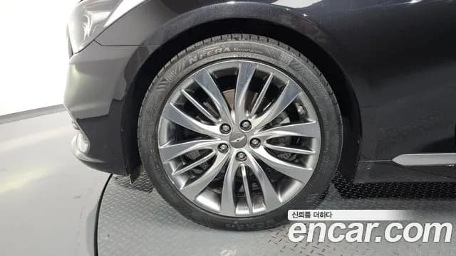 2018 Genesis G80 3.3 GDI Sold VIN KMHGN41DBJU295709 – exterior detail 2018 Genesis G80 3.3 GDI Sold VIN KMHGN41DBJU295709 – exterior detail