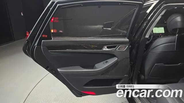 2019 Genesis G80 3.3 GDI Sold VIN KMHGN41DBKU320890 – undercarriage 2019 Genesis G80 3.3 GDI Sold VIN KMHGN41DBKU320890 – undercarriage