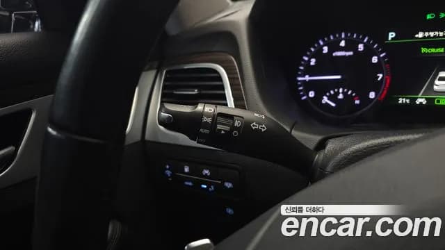 2019 Genesis G80 3.3 GDI Sold VIN KMHGN41DBKU320890 – photo 11 2019 Genesis G80 3.3 GDI Sold VIN KMHGN41DBKU320890 – photo 11
