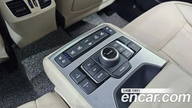 2019 Genesis G80 3.3 GDI Sold VIN KMHGN41DBKU322526 – photo 21 2019 Genesis G80 3.3 GDI Sold VIN KMHGN41DBKU322526 – photo 21