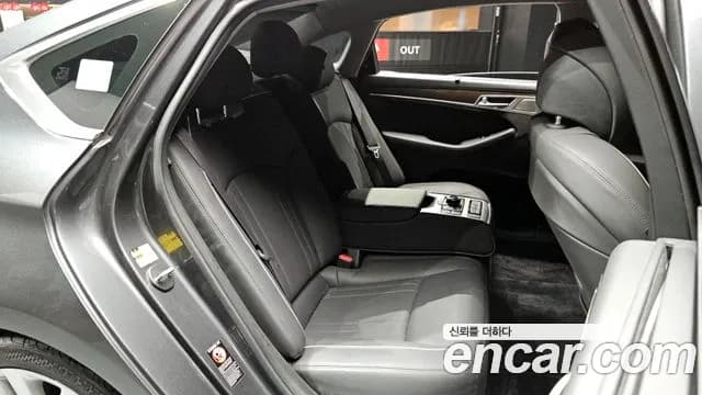 2018 Genesis G80 3.3 GDI AWD Sold VIN KMHGN41DDJU276782 – photo 11 2018 Genesis G80 3.3 GDI AWD Sold VIN KMHGN41DDJU276782 – photo 11