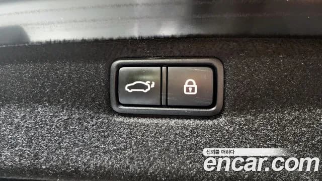 2018 Genesis G80 3.8 GDI Sold VIN KMHGN41EBJU278239 – odometer reading 2018 Genesis G80 3.8 GDI Sold VIN KMHGN41EBJU278239 – odometer reading