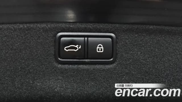 2019 Genesis G80 3.8 GDI Sold VIN KMHGN41EBKU331151 – photo 19 2019 Genesis G80 3.8 GDI Sold VIN KMHGN41EBKU331151 – photo 19