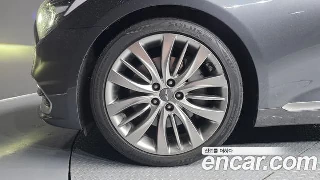 2017 Genesis G80 3.8 GDI AWD Sold VIN KMHGN41EDHU219604 – front exterior 2017 Genesis G80 3.8 GDI AWD Sold VIN KMHGN41EDHU219604 – front exterior