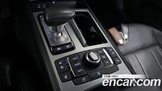 2018 Genesis G80 3.8 GDI AWD Sold VIN KMHGN41EDJU236951 – photo 18 2018 Genesis G80 3.8 GDI AWD Sold VIN KMHGN41EDJU236951 – photo 18