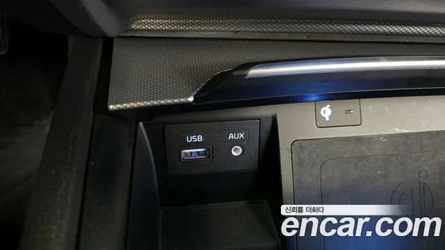 2018 Genesis G80 3.8 GDI AWD Sold VIN KMHGN41EDJU236951 – photo 35 2018 Genesis G80 3.8 GDI AWD Sold VIN KMHGN41EDJU236951 – photo 35