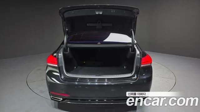 2019 Genesis G80 3.8 GDI AWD Sold VIN KMHGN41EDKU309122 – side profile 2019 Genesis G80 3.8 GDI AWD Sold VIN KMHGN41EDKU309122 – side profile