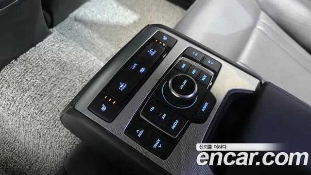 2019 Genesis G80 3.8 GDI AWD Sold VIN KMHGN41EDKU309122 – undercarriage 2019 Genesis G80 3.8 GDI AWD Sold VIN KMHGN41EDKU309122 – undercarriage
