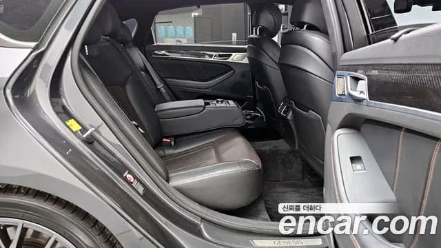 2018 Genesis G80 3.3 T-GDI Sold VIN KMHGR41BBJU259114 – rear exterior 2018 Genesis G80 3.3 T-GDI Sold VIN KMHGR41BBJU259114 – rear exterior