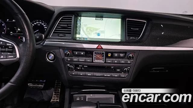 2018 Genesis G80 3.3 T-GDI AWD Sold VIN KMHGR41BDJU298181 – trunk area 2018 Genesis G80 3.3 T-GDI AWD Sold VIN KMHGR41BDJU298181 – trunk area