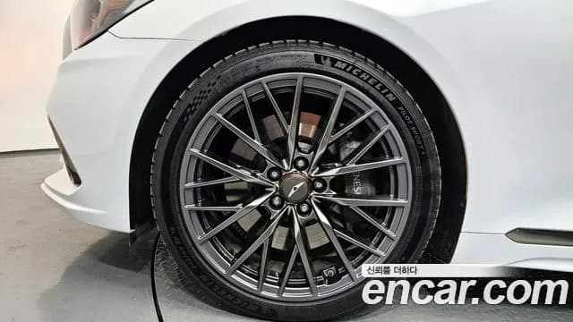 2018 Genesis G80 3.3 T-GDI AWD Sold VIN KMHGR41BDJU298181 – photo 19 2018 Genesis G80 3.3 T-GDI AWD Sold VIN KMHGR41BDJU298181 – photo 19