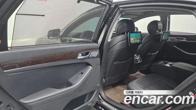 2019 Genesis G80 3.8 GDI AWD Sold VIN KMHGR41EDKU315144 – exterior detail 2019 Genesis G80 3.8 GDI AWD Sold VIN KMHGR41EDKU315144 – exterior detail