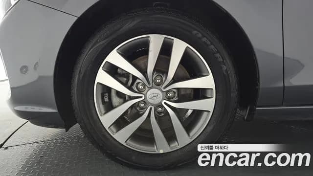 2018 Hyundai i30 (PD) 1.4 Turbo Sold VIN KMHH151AGJU028780 – engine bay 2018 Hyundai i30 (PD) 1.4 Turbo Sold VIN KMHH151AGJU028780 – engine bay