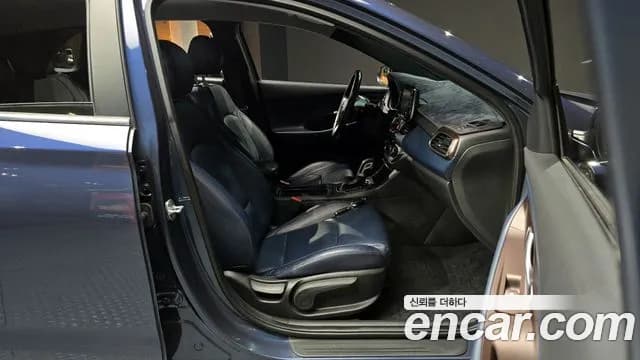 2018 Hyundai i30 (PD) 1.4 Turbo Sold VIN KMHH151AGJU040148 – rear exterior 2018 Hyundai i30 (PD) 1.4 Turbo Sold VIN KMHH151AGJU040148 – rear exterior