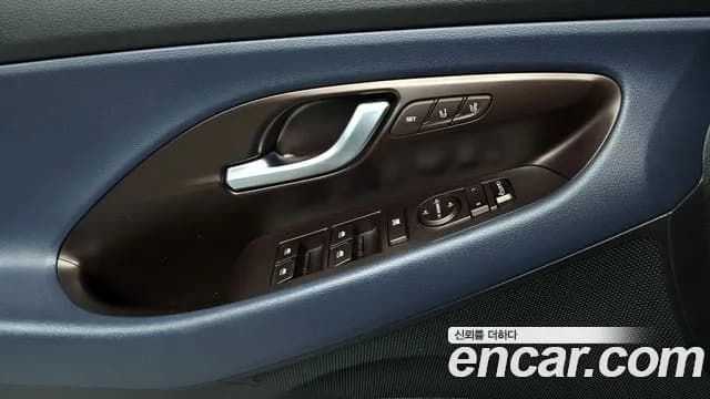2018 Hyundai i30 (PD) 1.4 Turbo Sold VIN KMHH151AGJU040148 – interior seats 2018 Hyundai i30 (PD) 1.4 Turbo Sold VIN KMHH151AGJU040148 – interior seats