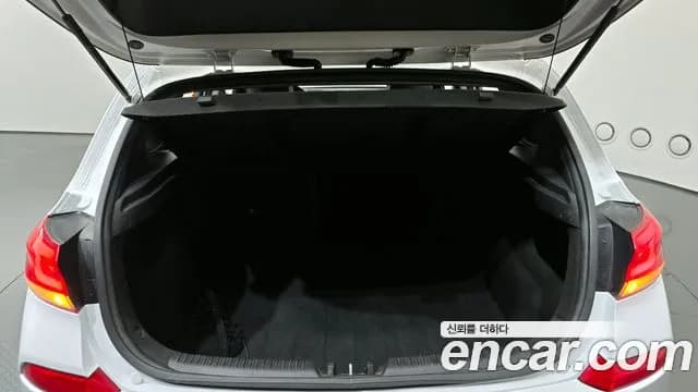 2017 Hyundai i30 (PD) Diesel 1.6 Sold VIN KMHH351DGHU006534 – interior seats 2017 Hyundai i30 (PD) Diesel 1.6 Sold VIN KMHH351DGHU006534 – interior seats