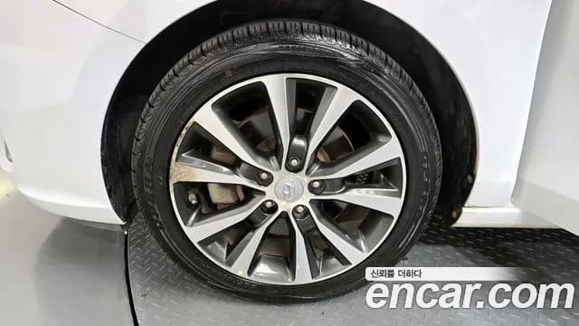 2017 Hyundai i30 (PD) Diesel 1.6 Sold VIN KMHH351DGHU006534 – undercarriage 2017 Hyundai i30 (PD) Diesel 1.6 Sold VIN KMHH351DGHU006534 – undercarriage