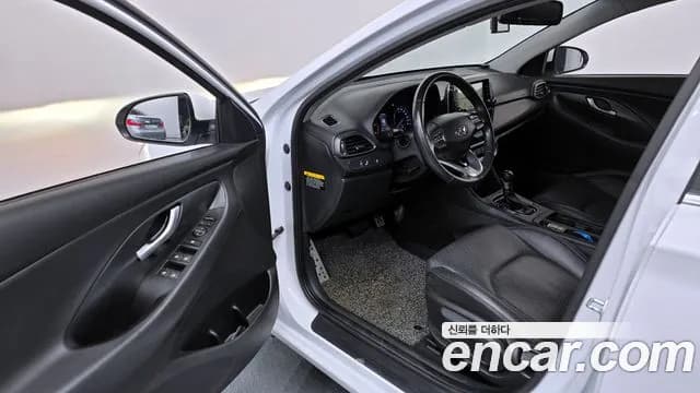2017 Hyundai i30 (PD) Diesel 1.6 Sold VIN KMHH351DGHU006534 – photo 28 2017 Hyundai i30 (PD) Diesel 1.6 Sold VIN KMHH351DGHU006534 – photo 28