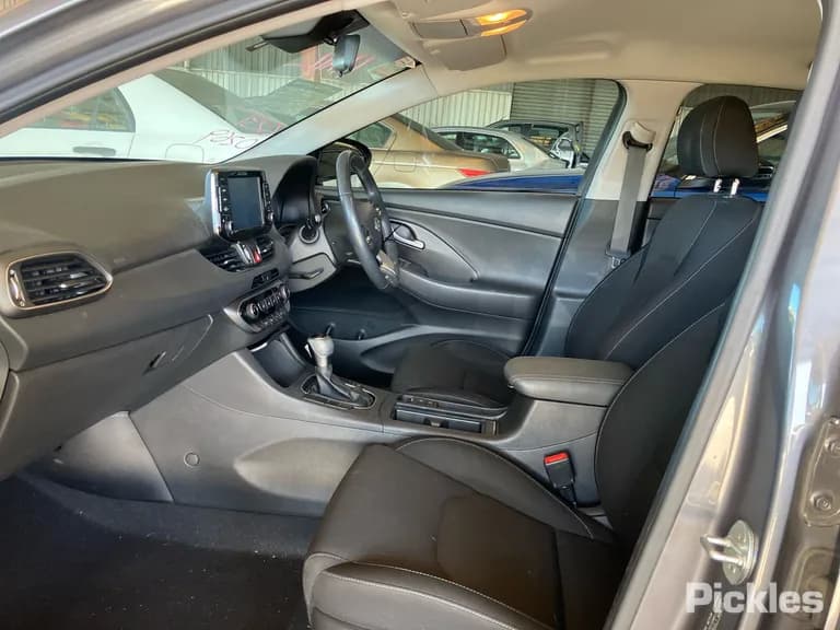 2019 Hyundai i30 Used VIN KMHH351EMKU105286 – rear exterior 2019 Hyundai i30 Used VIN KMHH351EMKU105286 – rear exterior