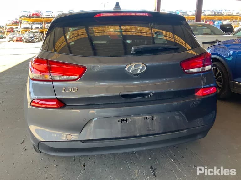 2019 Hyundai i30 Used VIN KMHH351EMKU105286 – exterior detail 2019 Hyundai i30 Used VIN KMHH351EMKU105286 – exterior detail