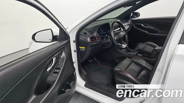 2017 Hyundai i30 (PD) 1.6 Turbo Sold VIN KMHH551CGHU009072 – exterior detail 2017 Hyundai i30 (PD) 1.6 Turbo Sold VIN KMHH551CGHU009072 – exterior detail