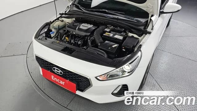 2017 Hyundai i30 (PD) 1.6 Turbo Sold VIN KMHH551CGHU009072 – trunk area 2017 Hyundai i30 (PD) 1.6 Turbo Sold VIN KMHH551CGHU009072 – trunk area