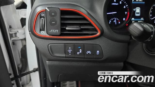 2020 Hyundai i30 (PD) 1.6 Turbo Sold VIN KMHH551CGLU138102 – interior seats 2020 Hyundai i30 (PD) 1.6 Turbo Sold VIN KMHH551CGLU138102 – interior seats