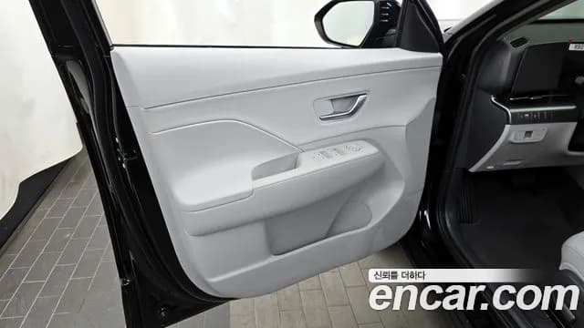 2025 Hyundai Kona (SX2) Gasoline 1.6 Turbo 2WD Sold VIN KMHHB813BSU240014 – photo 27 2025 Hyundai Kona (SX2) Gasoline 1.6 Turbo 2WD Sold VIN KMHHB813BSU240014 – photo 27