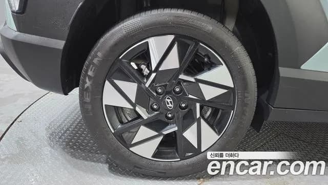 2023 Hyundai Kona (SX2) Gasoline 2.0 2WD Sold VIN KMHHB81BEPU044533 – interior seats 2023 Hyundai Kona (SX2) Gasoline 2.0 2WD Sold VIN KMHHB81BEPU044533 – interior seats