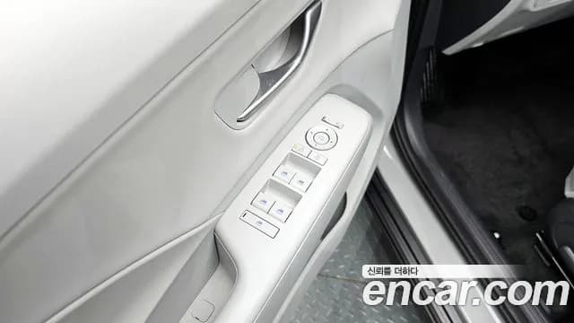 2023 Hyundai Kona (SX2) Gasoline 1.6 Turbo 2WD Sold VIN KMHHC813BPU004539 – photo 16 2023 Hyundai Kona (SX2) Gasoline 1.6 Turbo 2WD Sold VIN KMHHC813BPU004539 – photo 16