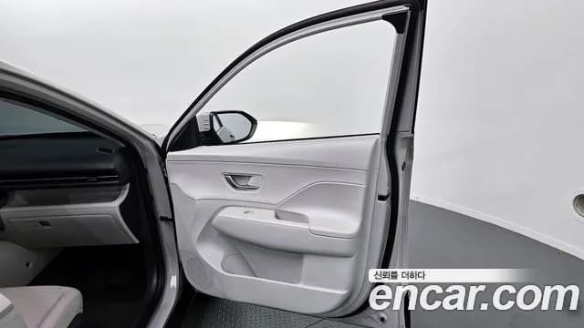 2023 Hyundai Kona (SX2) Gasoline 1.6 Turbo 2WD Sold VIN KMHHC813BPU004539 – photo 30 2023 Hyundai Kona (SX2) Gasoline 1.6 Turbo 2WD Sold VIN KMHHC813BPU004539 – photo 30