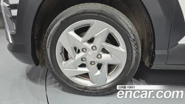 2023 Hyundai Kona (SX2) Gasoline 1.6 Turbo 2WD Sold VIN KMHHC813BPU006095 – photo 14 2023 Hyundai Kona (SX2) Gasoline 1.6 Turbo 2WD Sold VIN KMHHC813BPU006095 – photo 14