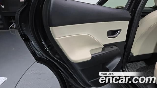 2023 Hyundai Kona (SX2) Gasoline 1.6 Turbo 2WD Sold VIN KMHHC813BPU028137 – interior seats 2023 Hyundai Kona (SX2) Gasoline 1.6 Turbo 2WD Sold VIN KMHHC813BPU028137 – interior seats