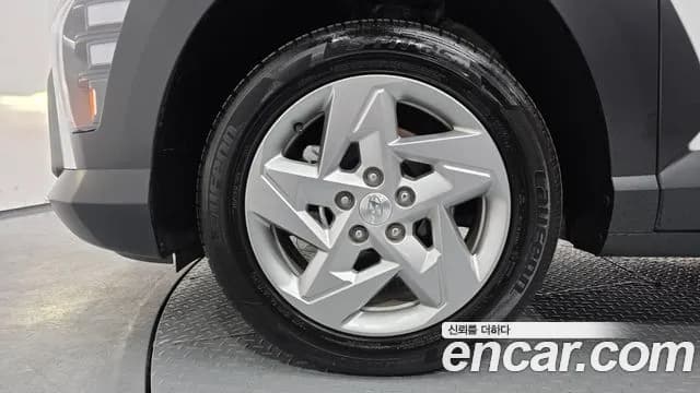2023 Hyundai Kona (SX2) Gasoline 1.6 Turbo 2WD Sold VIN KMHHC813BPU030059 – photo 18 2023 Hyundai Kona (SX2) Gasoline 1.6 Turbo 2WD Sold VIN KMHHC813BPU030059 – photo 18