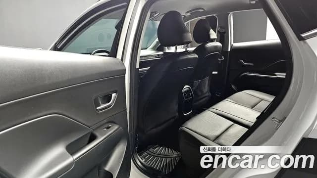 2023 Hyundai Kona (SX2) Gasoline 1.6 Turbo 4WD Sold VIN KMHHE813DPU063691 – interior seats 2023 Hyundai Kona (SX2) Gasoline 1.6 Turbo 4WD Sold VIN KMHHE813DPU063691 – interior seats