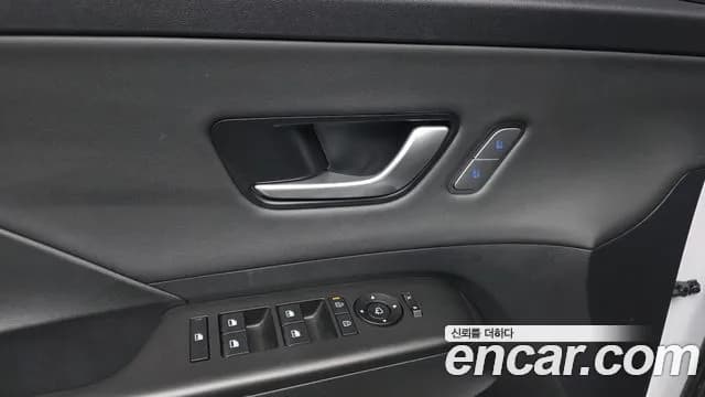 2025 Hyundai Kona (SX2) Gasoline 1.6 Turbo 4WD Sold VIN KMHHE813DSU147140 – photo 19 2025 Hyundai Kona (SX2) Gasoline 1.6 Turbo 4WD Sold VIN KMHHE813DSU147140 – photo 19