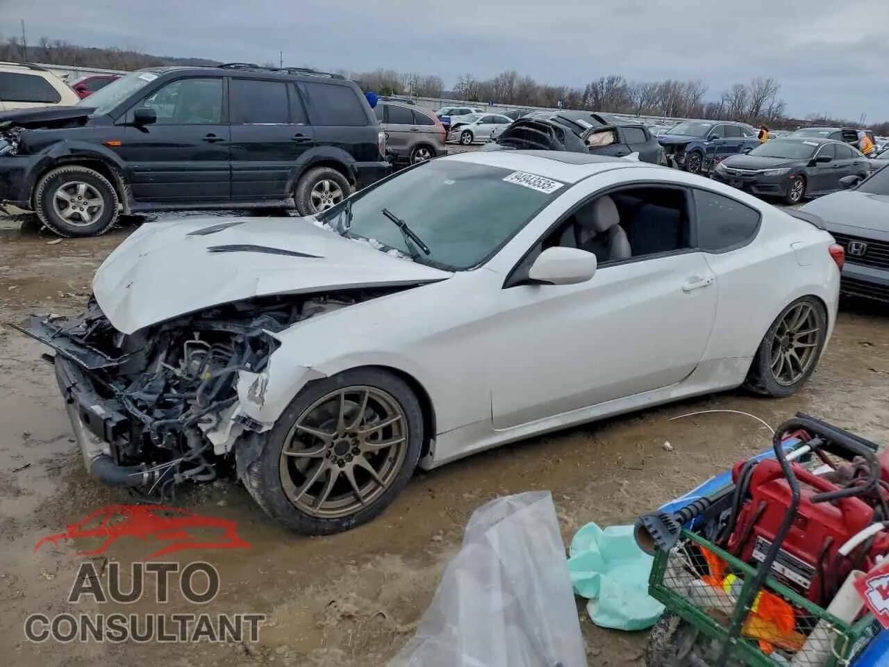 2013 HYUNDAI GENESIS Damaged VIN KMHHT6KD5DU099597 – front exterior 2013 HYUNDAI GENESIS Damaged VIN KMHHT6KD5DU099597 – front exterior