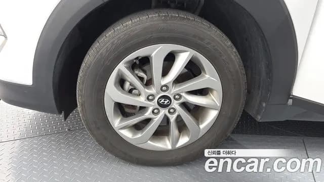 2017 Hyundai All New Tucson Diesel 2.0 2WD Sold VIN KMHJ281ABHU475092 – engine bay 2017 Hyundai All New Tucson Diesel 2.0 2WD Sold VIN KMHJ281ABHU475092 – engine bay