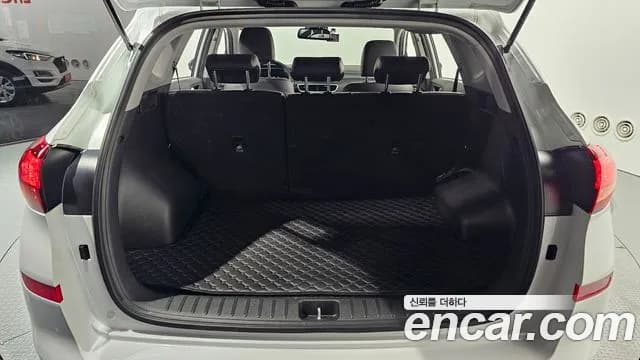 2019 Hyundai All New Tucson Gasoline 1.6 turbo 2WD Sold VIN KMHJ3812GKU138399 – exterior detail 2019 Hyundai All New Tucson Gasoline 1.6 turbo 2WD Sold VIN KMHJ3812GKU138399 – exterior detail