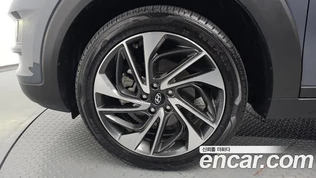 2020 Hyundai All New Tucson Gasoline 1.6 turbo 2WD Sold VIN KMHJ3812GLU282018 – trunk area 2020 Hyundai All New Tucson Gasoline 1.6 turbo 2WD Sold VIN KMHJ3812GLU282018 – trunk area